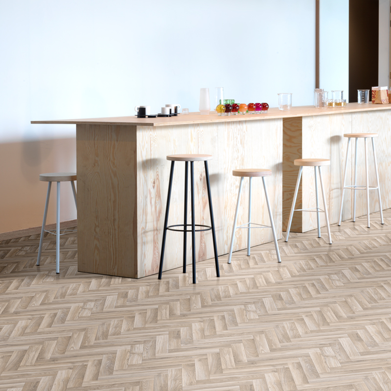 Lifetsyle Floors   Vinyl Flooring   Xtreme Oak Chevron 913M